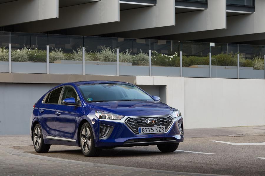  Hyundai IONIQ hybrid (AE) 2019 года  (WW) (фото 29 из 42)